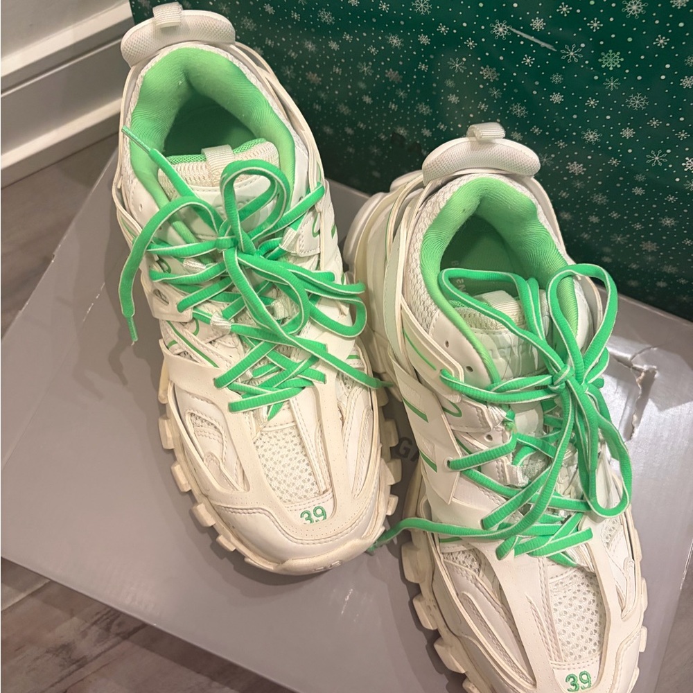 Balenciaga White and Green Sneakers - Picture 4 of 4